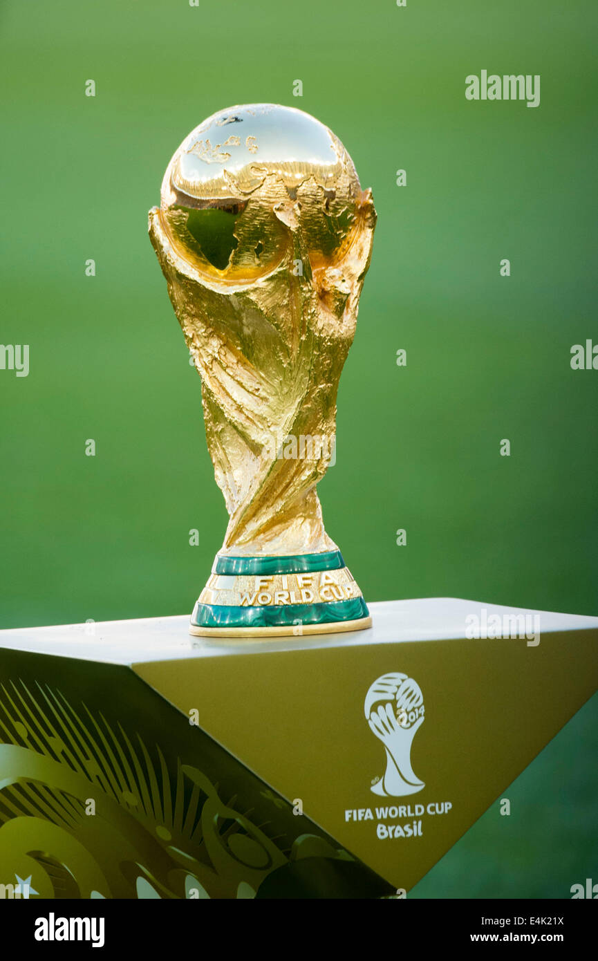 Rio de Janeiro, Brazil. 13th July, 2014. World Cup trophy seen on a podium  during the FIFA World Cup 2014 final soccer match between Germany and  Argentina at the Estadio do Maracana