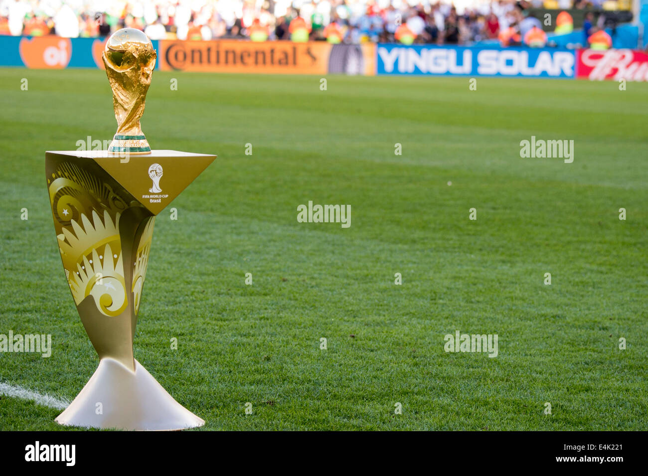 Rio de Janeiro, Brazil. 13th July, 2014. World Cup Trophy Football/Soccer :  FIFA World Cup Brazil 2014 Final match between Germany 1-0 Argentina at the  Maracana stadium in Rio de Janeiro, Brazil .