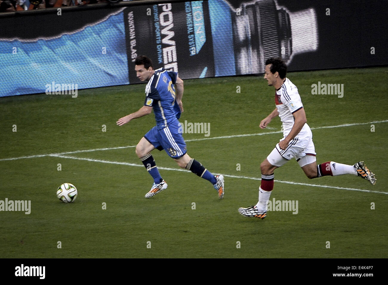 Brazil. 13th July, 2014. Messi (Arg - L) in match between Germany and Argentina, corresponding to the 2014 World Cup final, played at the Maracana Stadium, July 13, 2014. Credit:  Gustavo Basso/NurPhoto/ZUMA Wire/Alamy Live News Stock Photo