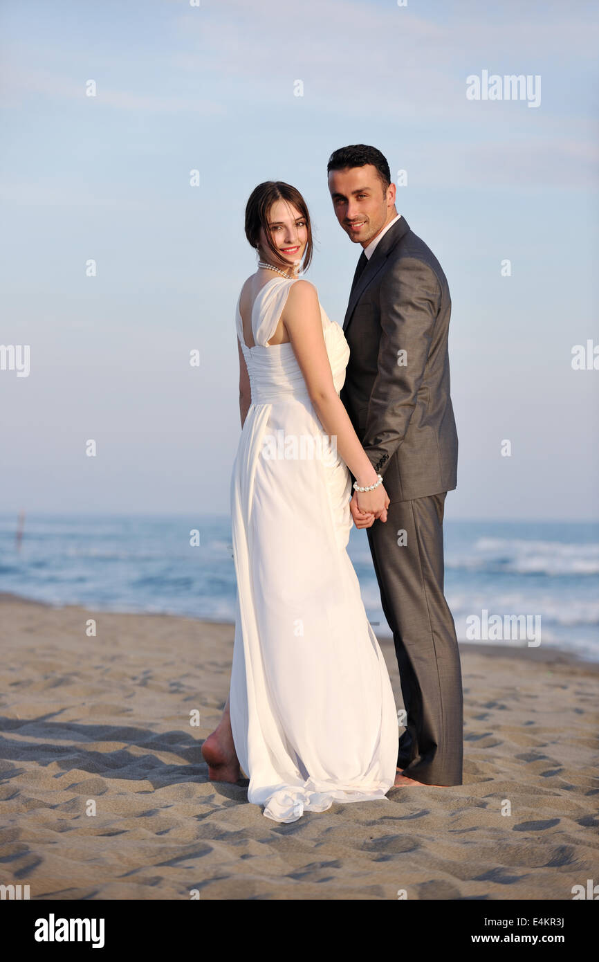 romantic beach wedding at sunset Stock Photo - Alamy