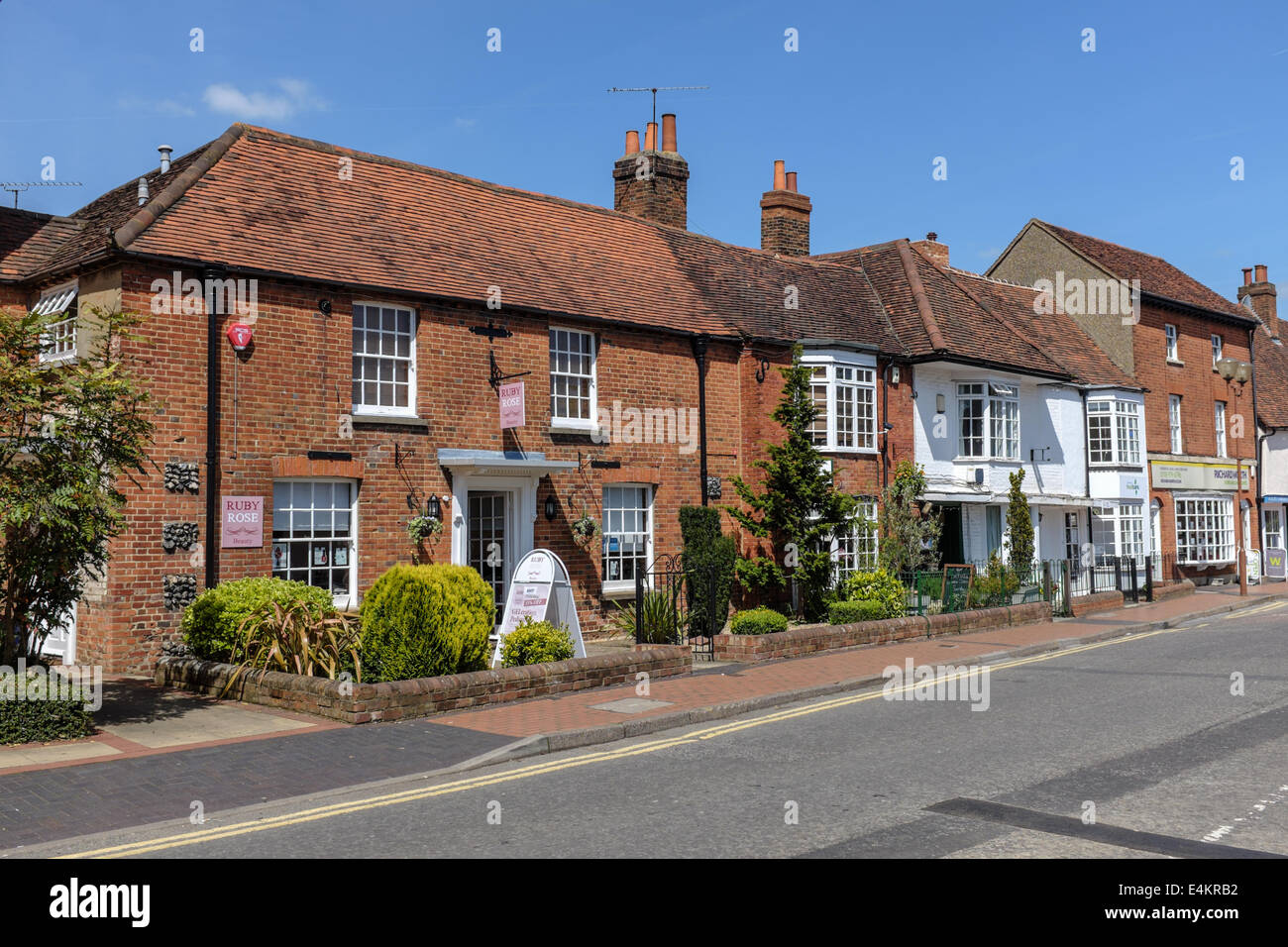 a sample of shops Rose Street Wokingham Berkshire Stock Photo Alamy