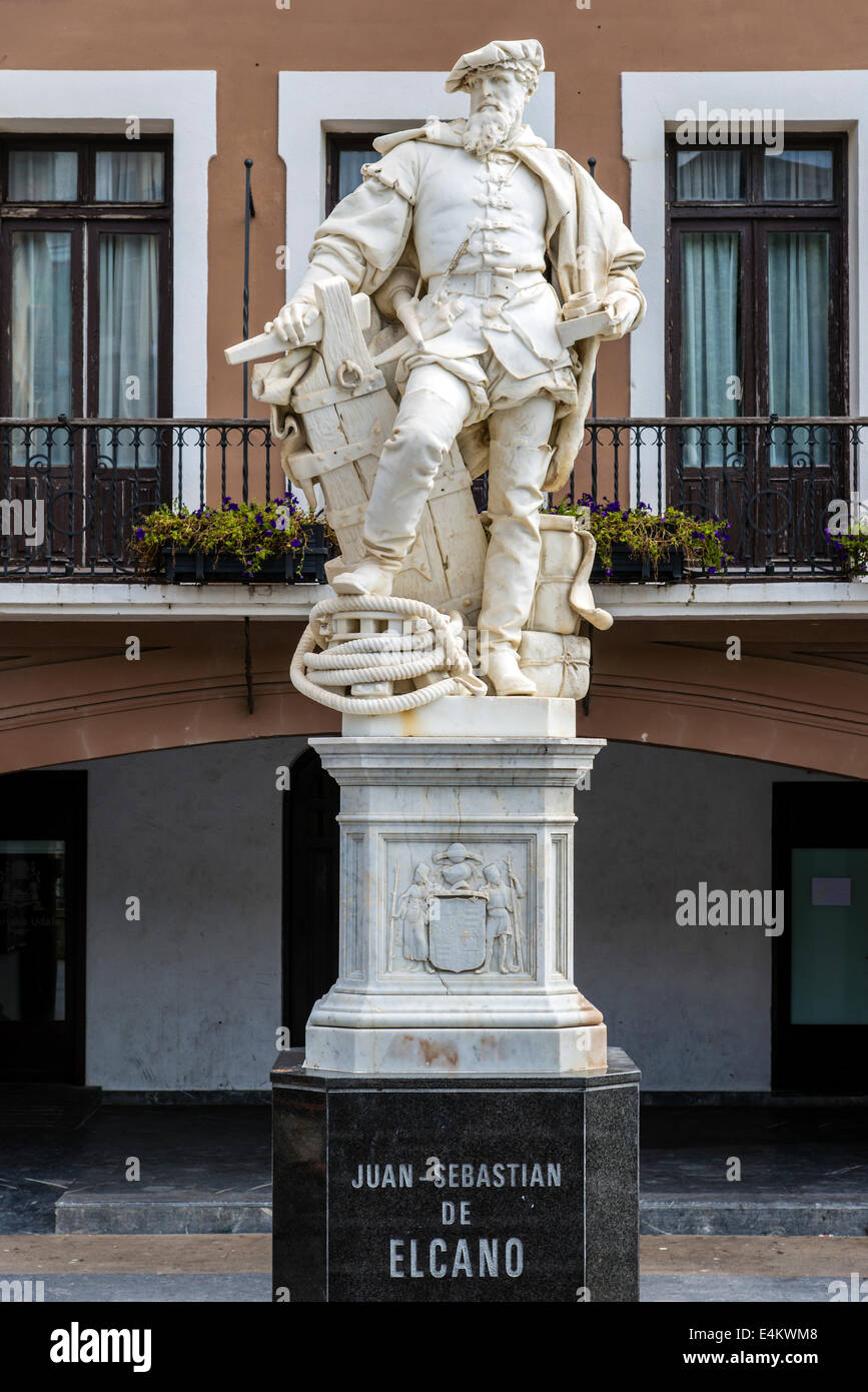 Monument of the spanish basque explorer Juan Sebastian Elcano in Getaria, Gipuzkoa, Basque Country, Spain Stock Photo