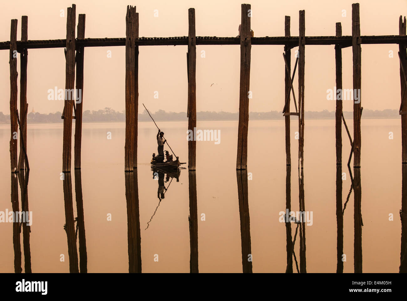U bein teak bridge hi-res stock photography and images - Alamy