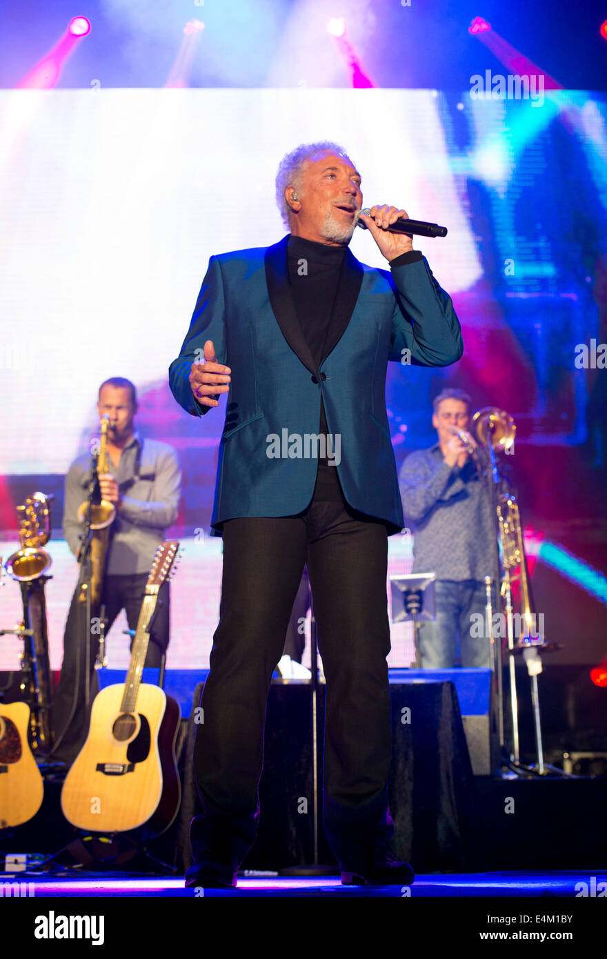 Welsh singer Tom Jones performs at Chepstow Racecourse in South Wales. Stock Photo
