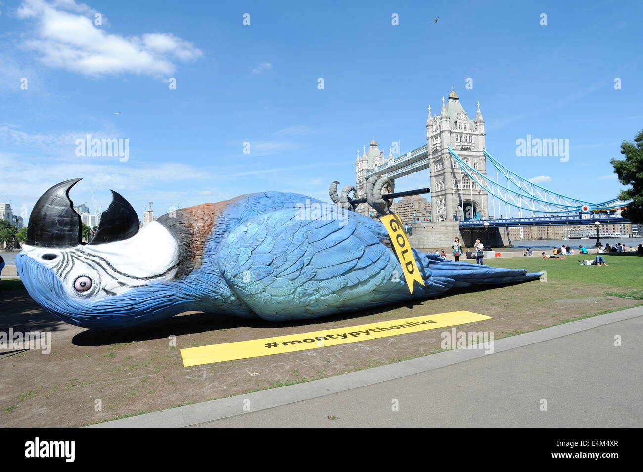 15 meter fibreglass dead parrot to promote monty python shows at the 02