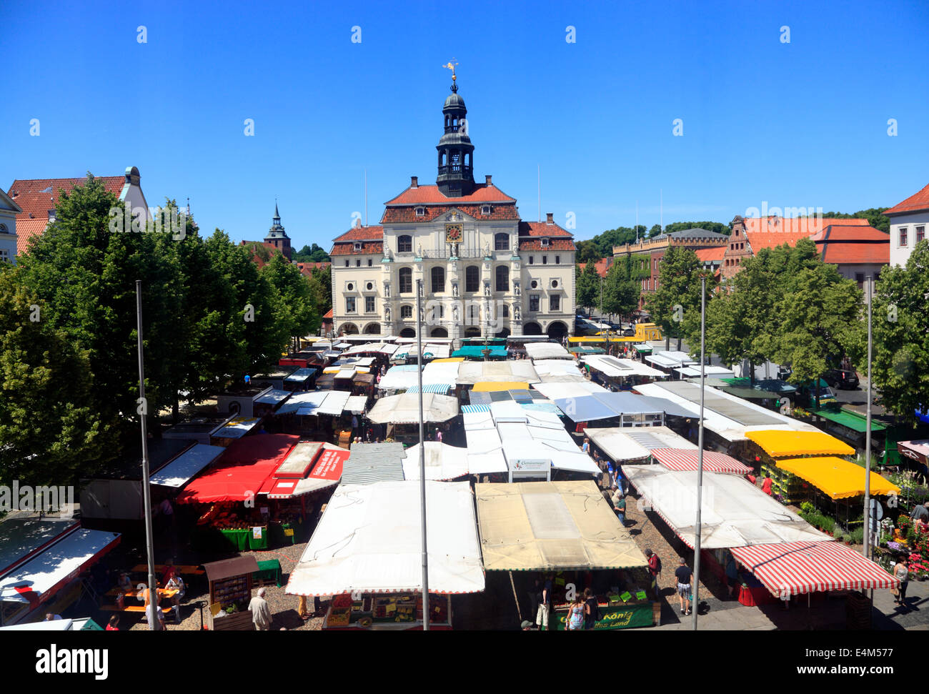 Weekley market in front of town hall, Lueneburg,  Lüneburg, Lower Saxony, Germany, Europe Stock Photo