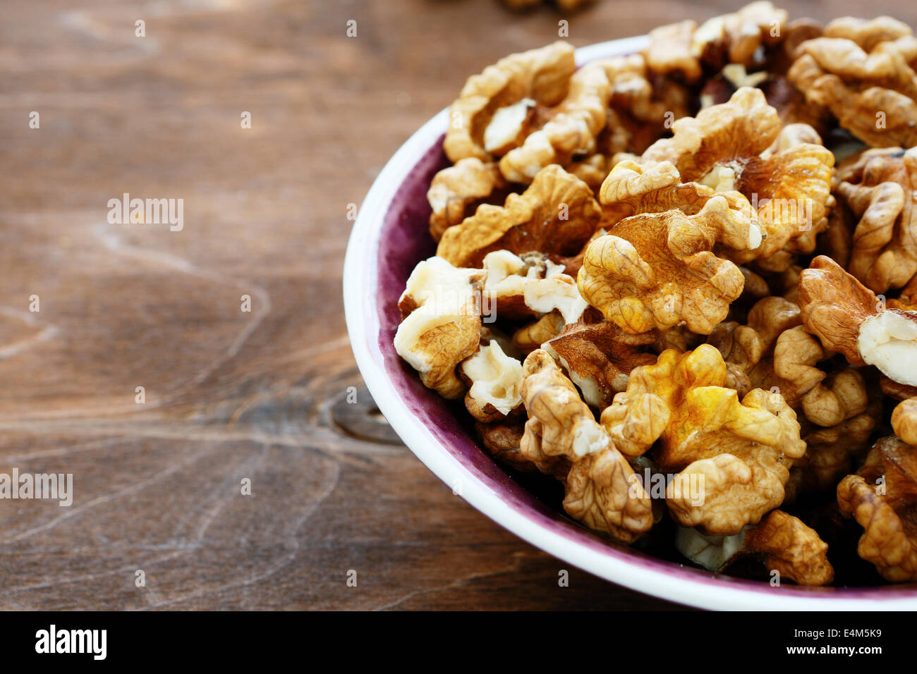 walnuts in a bowlб ащщв сдщыугз Stock Photo