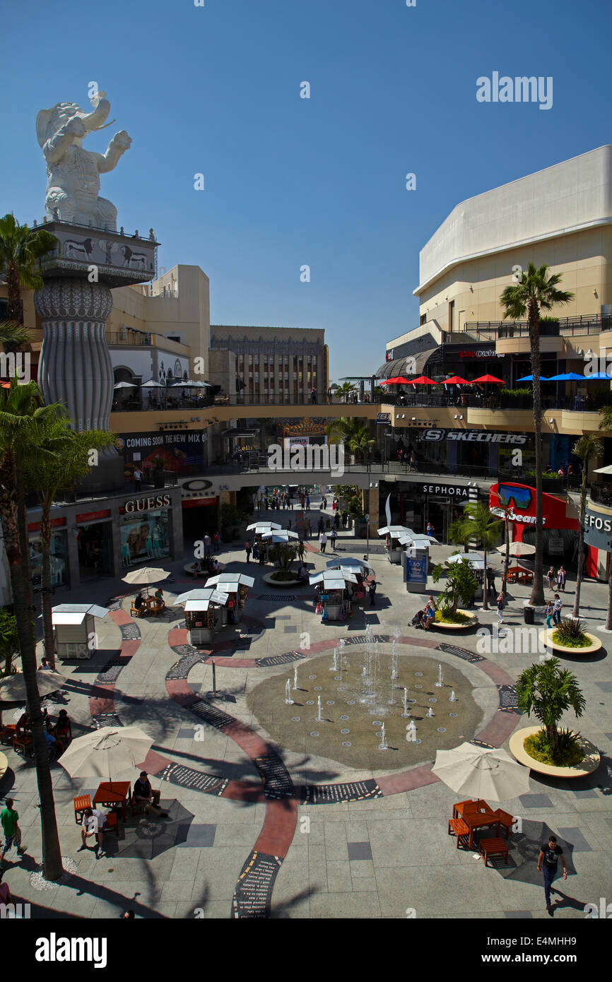 Fountain, Hollywood & Highland Centre, Hollywood Boulevard, Hollywood, Los Angeles, California, USA Stock Photo