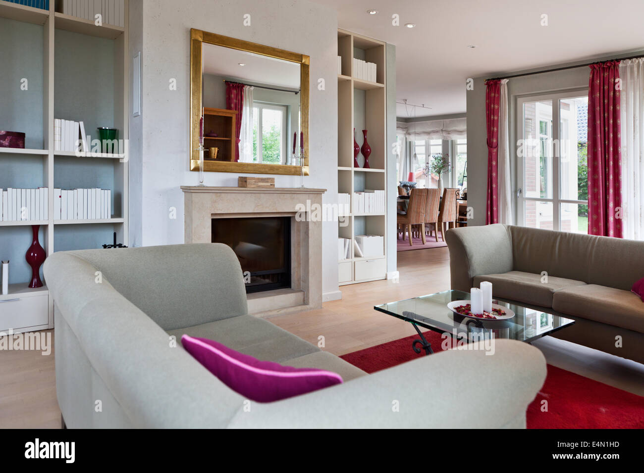 Modern house, living-room Stock Photo - Alamy