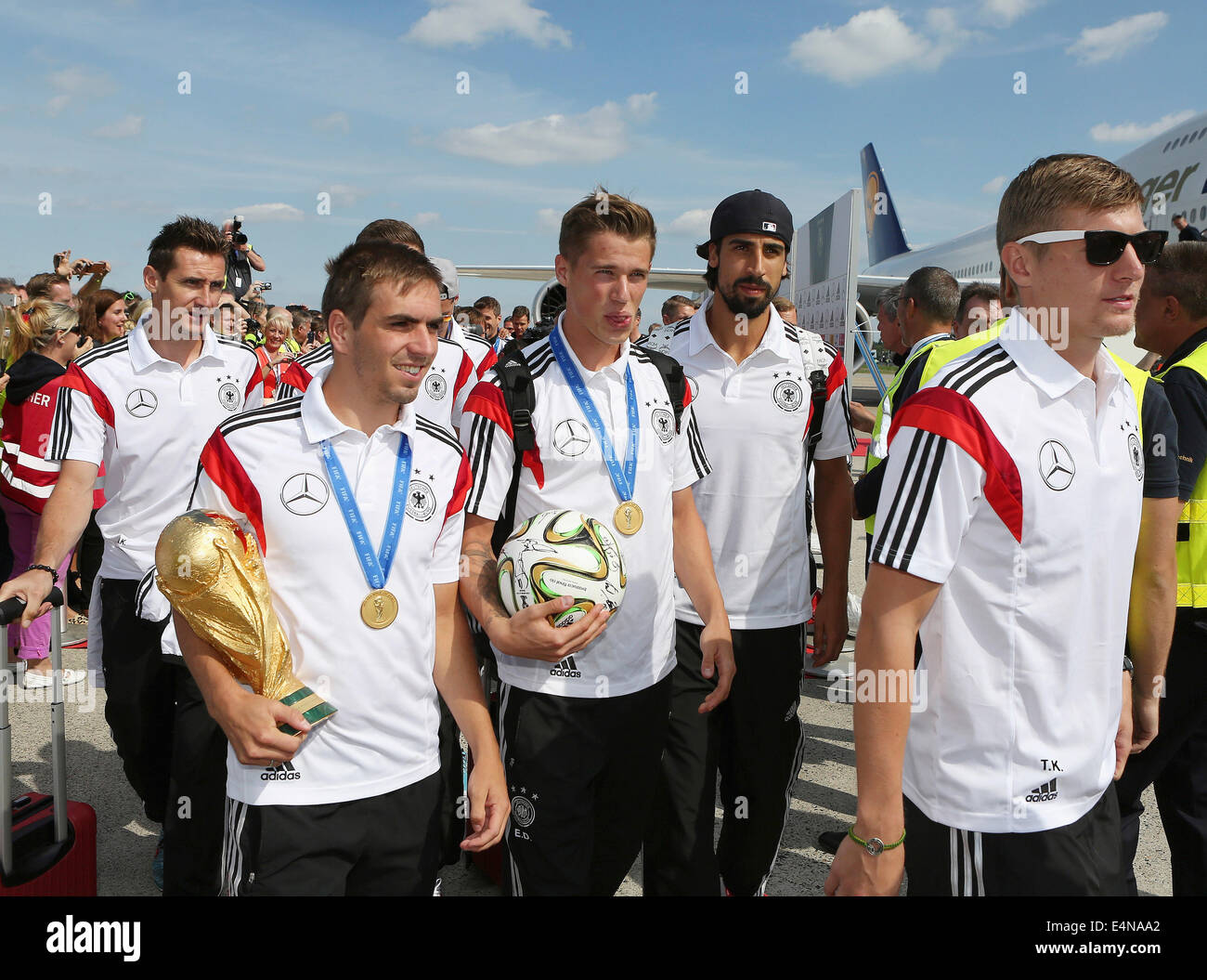 Berlin, Germany. 15th July, 2014.  Miroslav Klose, Philipp Lahm, Lars Bender, Sami Khedira and Toni Kroos with the cup and a ball on July 15, 2014 in Berlin, Germany. Credit:  norbert schmidt/Alamy Live News Stock Photo