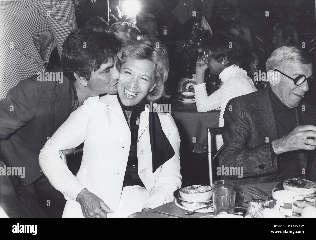DINAH SHORE 1974.Supplied by   Photos, inc.(Credit Image: © Supplied By Globe Photos, Inc/Globe Photos/ZUMA Wire) Stock Photo