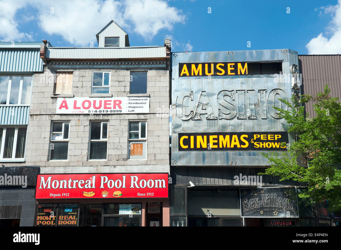 Montreal Pool Room, a famous hot dog restaurant opened in 1912.  Montreal, province of Quebec, Canada. Stock Photo