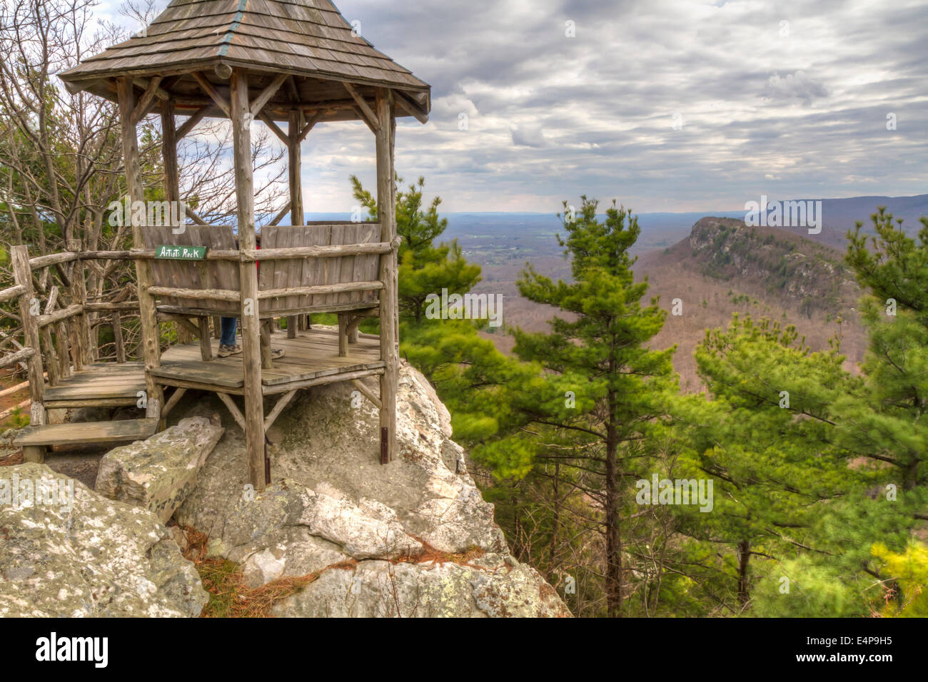 The gazebo at Artist's Rock with Eagle Cliffs in the background above Mohonk Lake in the Shawangunk Mountains of New York. Stock Photo
