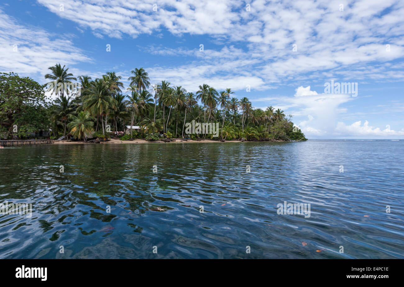 Islas bastimento hi-res stock photography and images - Alamy