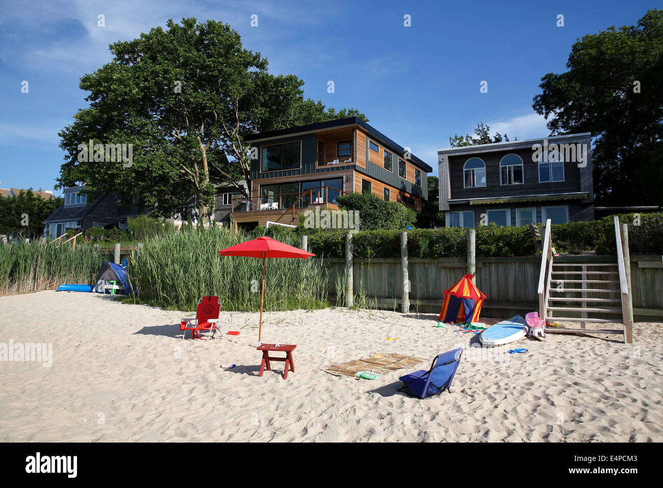 Houses on the beach  in the community of Azurest, Sag Harbor, New York, USA Stock Photo