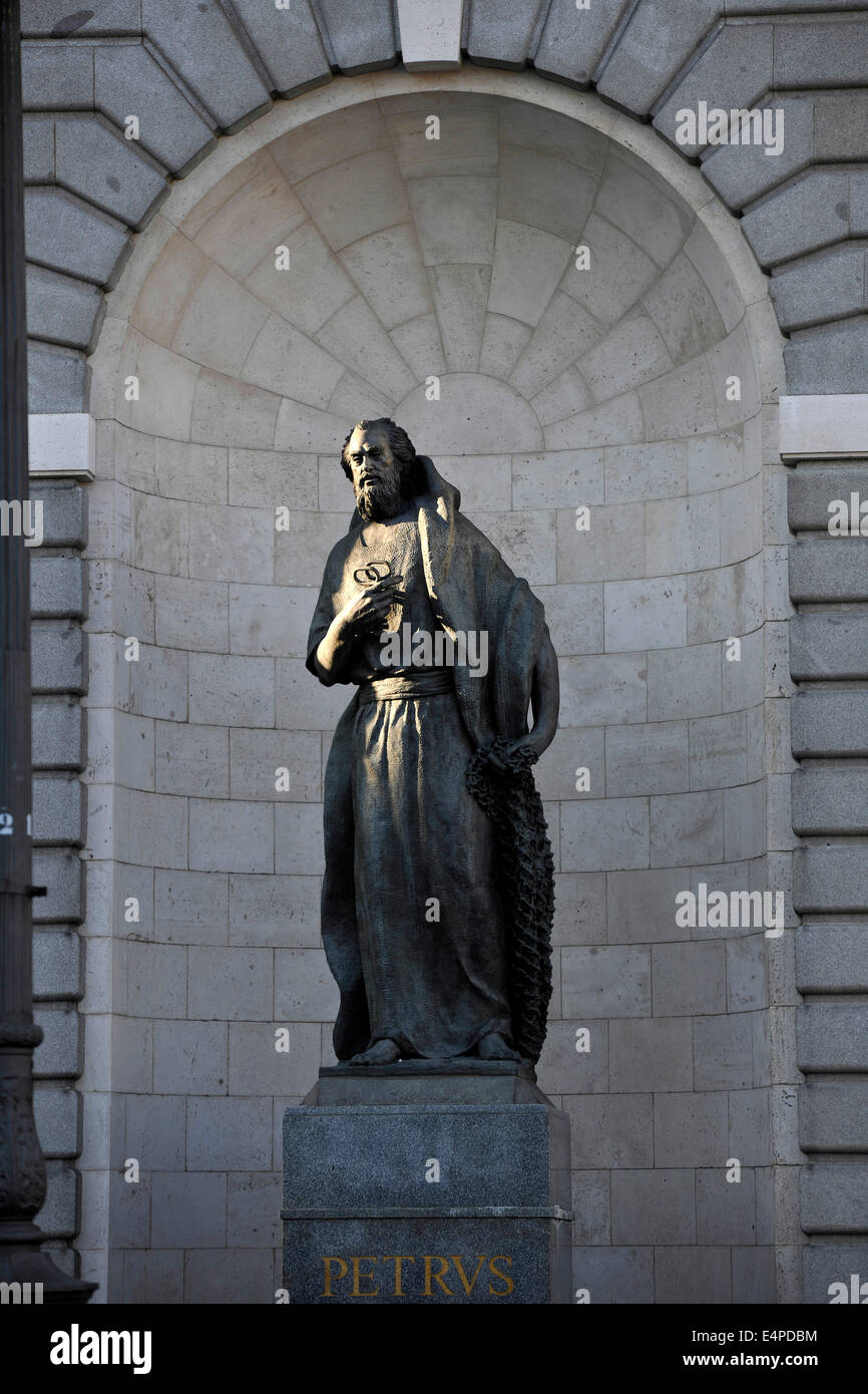 Cathedral saint apostles peter hi res stock photography and images Alamy