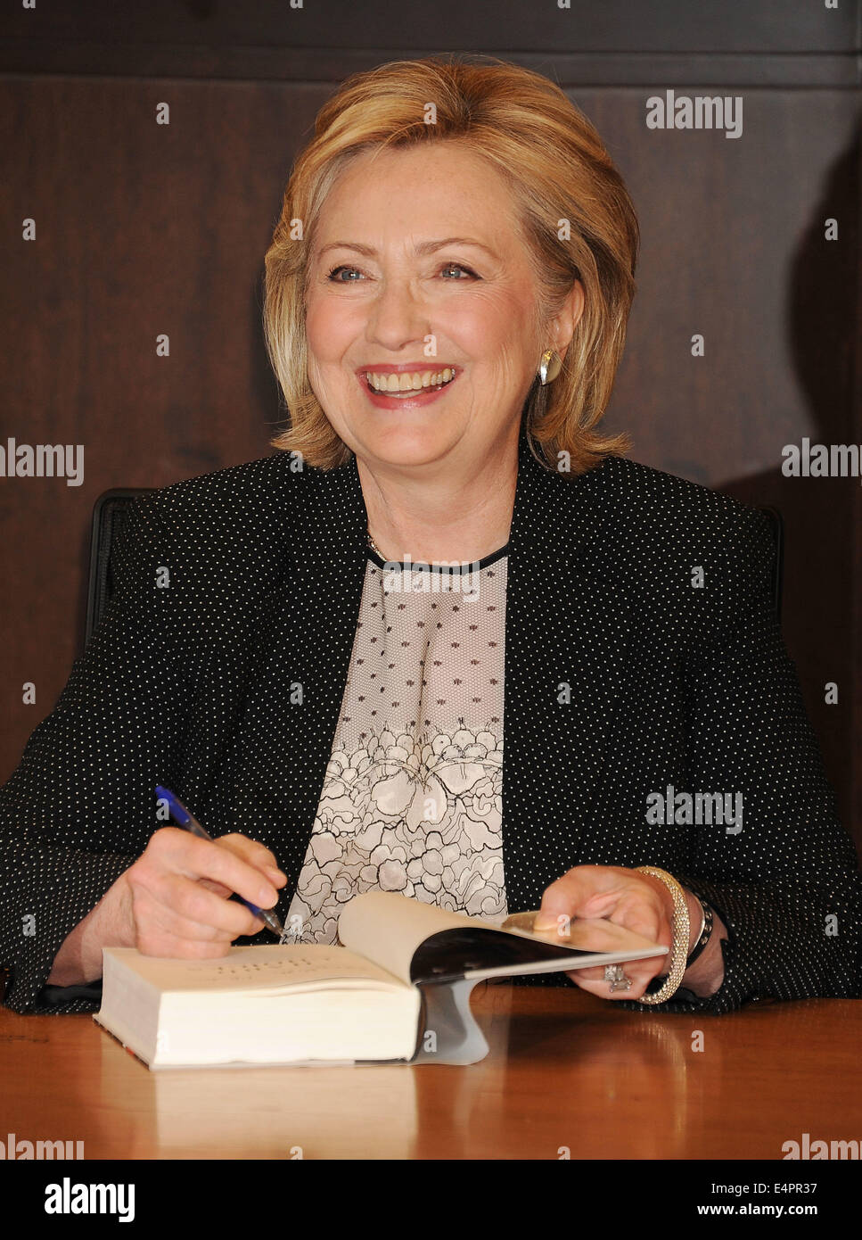 Fall 2007 – Hillary Clinton • Carrie Chapman Catt Center for Women