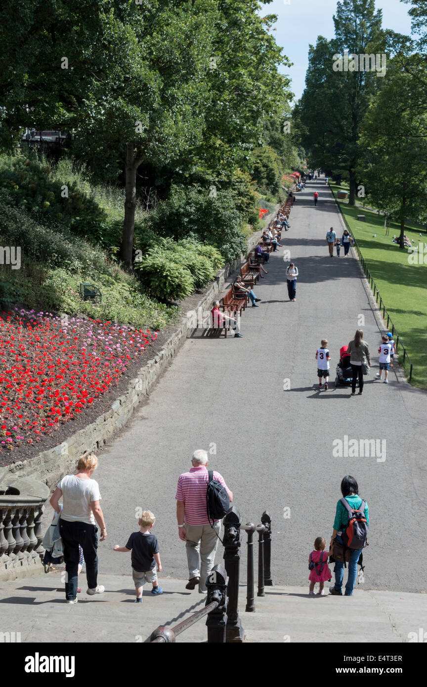 Tourists descending the steps to Princes Street Gardens, Edinburgh Stock Photo