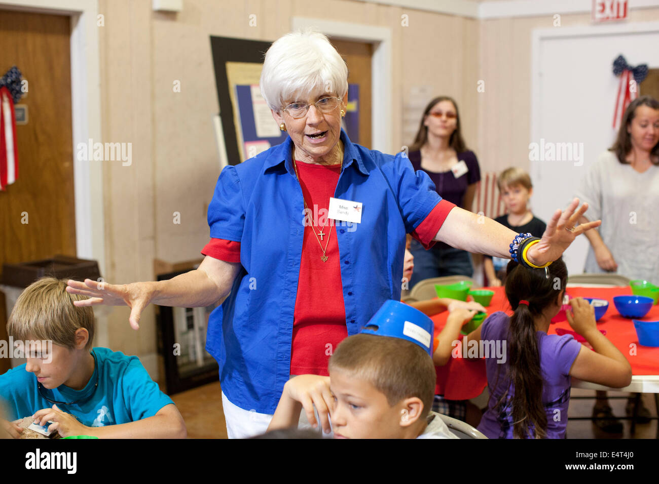 Central Texas Tea Party volunteers lead children in a one-week 'Vacation Liberty School' conservative education camp Stock Photo