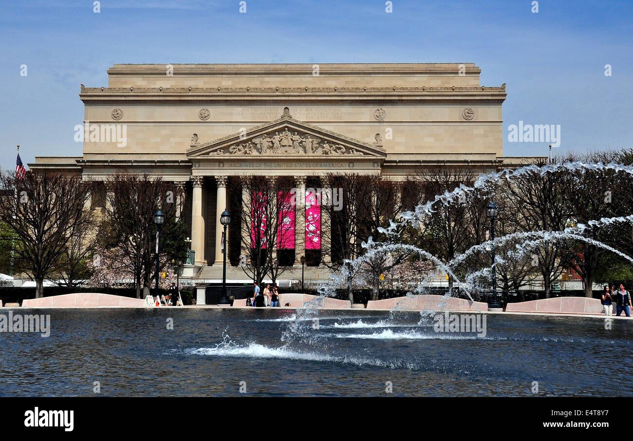 Washington, DC:  Fountains in the National Gallery of Art Sculpture Garden and the Archives of the United States Stock Photo