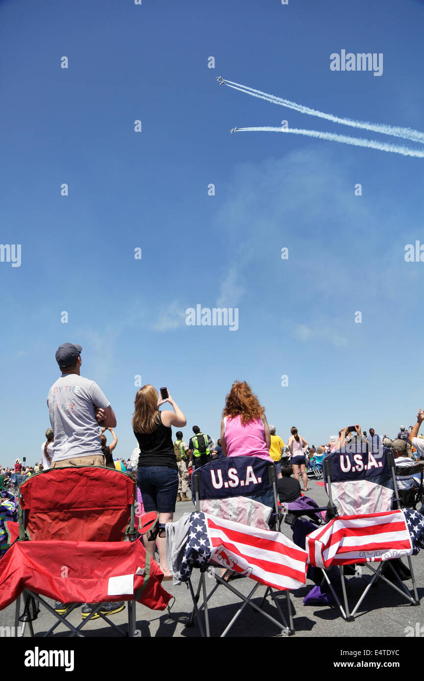 Spectators at an air show, North Carolina, USA Stock Photo Alamy