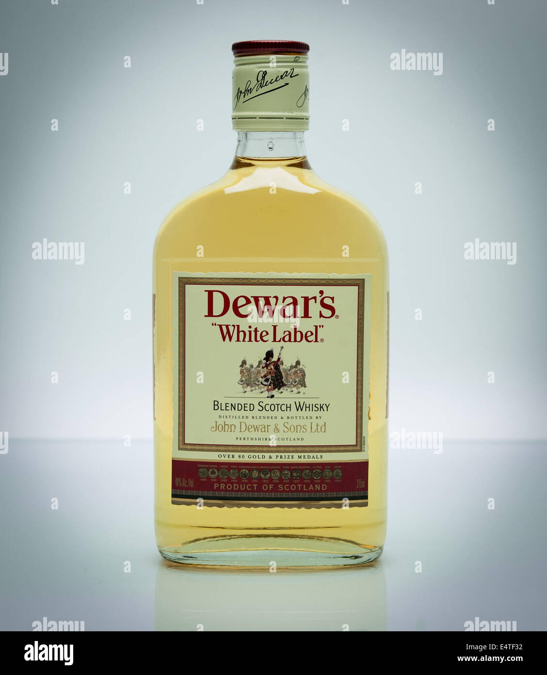 John dewar and sons whisky hires stock photography and images Alamy