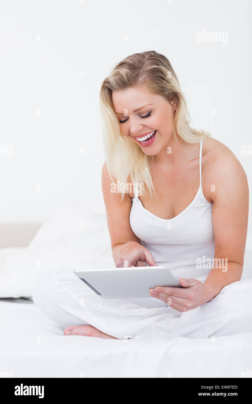 Scrolling laughing hi-res stock photography and images - Alamy