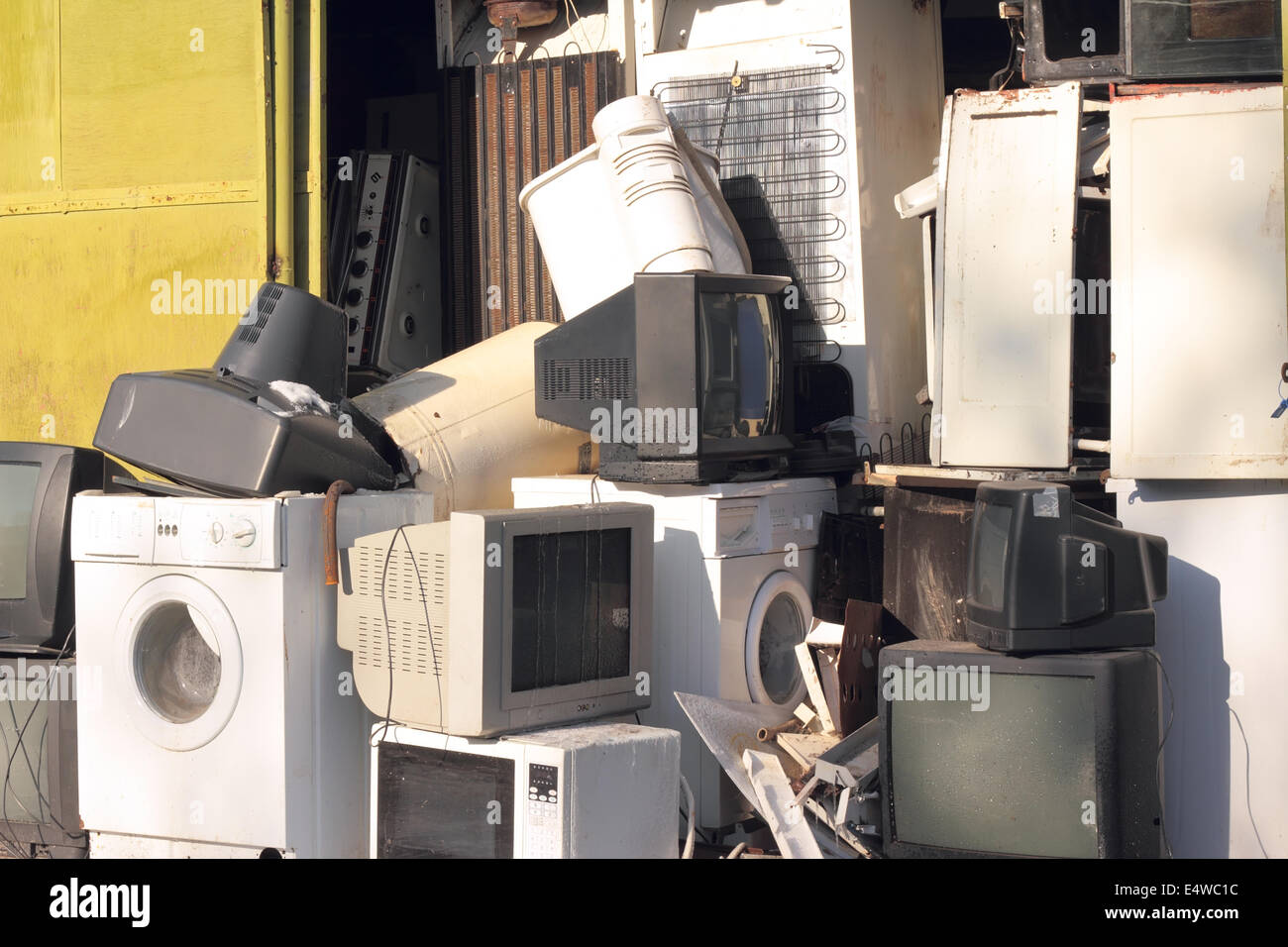 Dump the old broken appliances Stock Photo Alamy