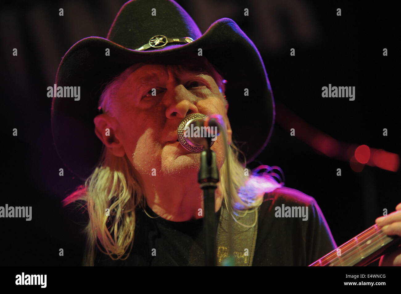 American blues legend Johnny Winter performing live at Kesselhaus in Berlin, Germany. On May 4, 2011. Photo: Lutz Mueller-Bohlen/picture alliance Stock Photo