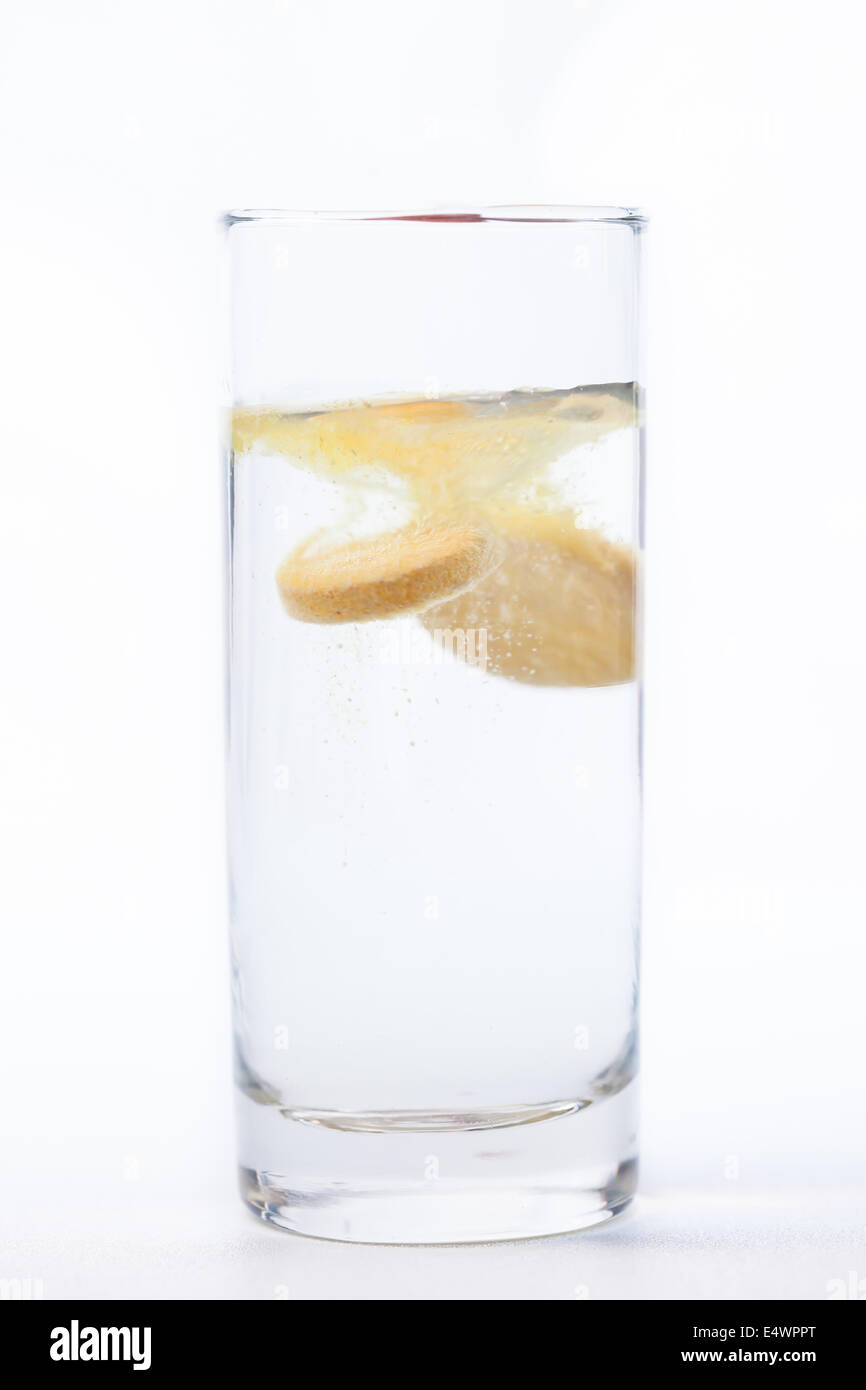 Vitamin c tablet water hires stock photography and images Alamy