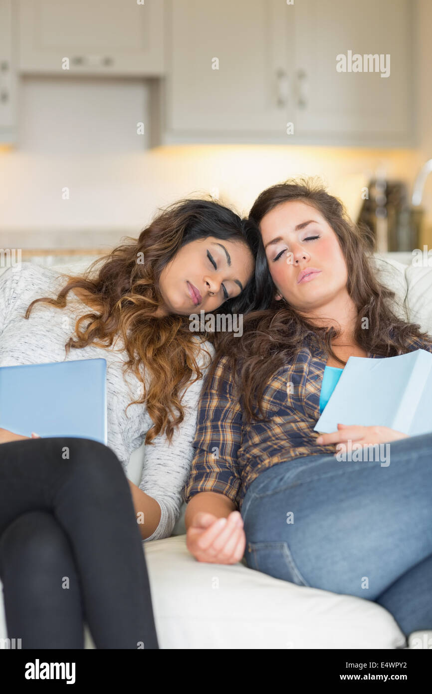 Two girls sleeping hires stock photography and images Alamy