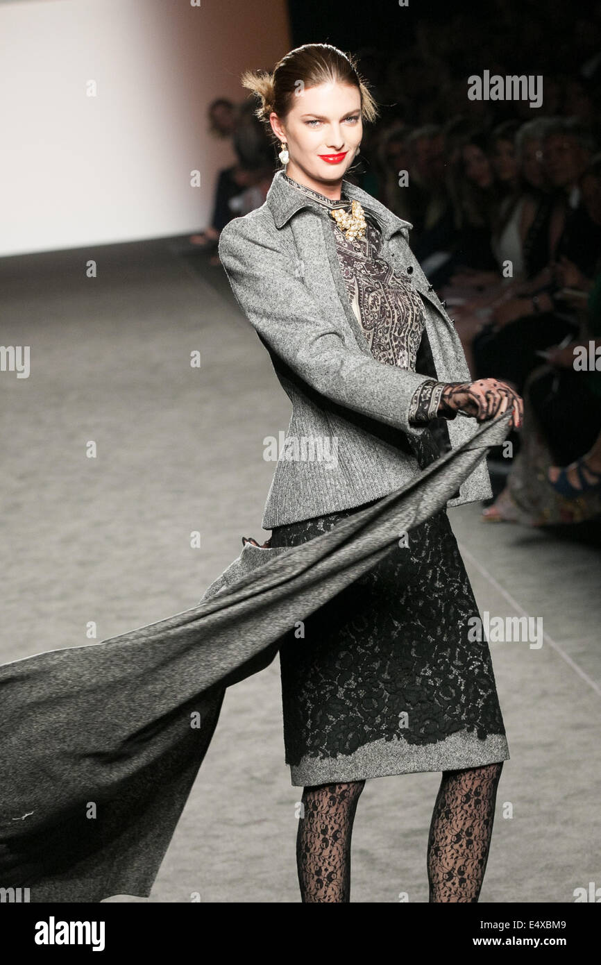 raffaella curiel' fashion show during haute couture' rome fashion week ...