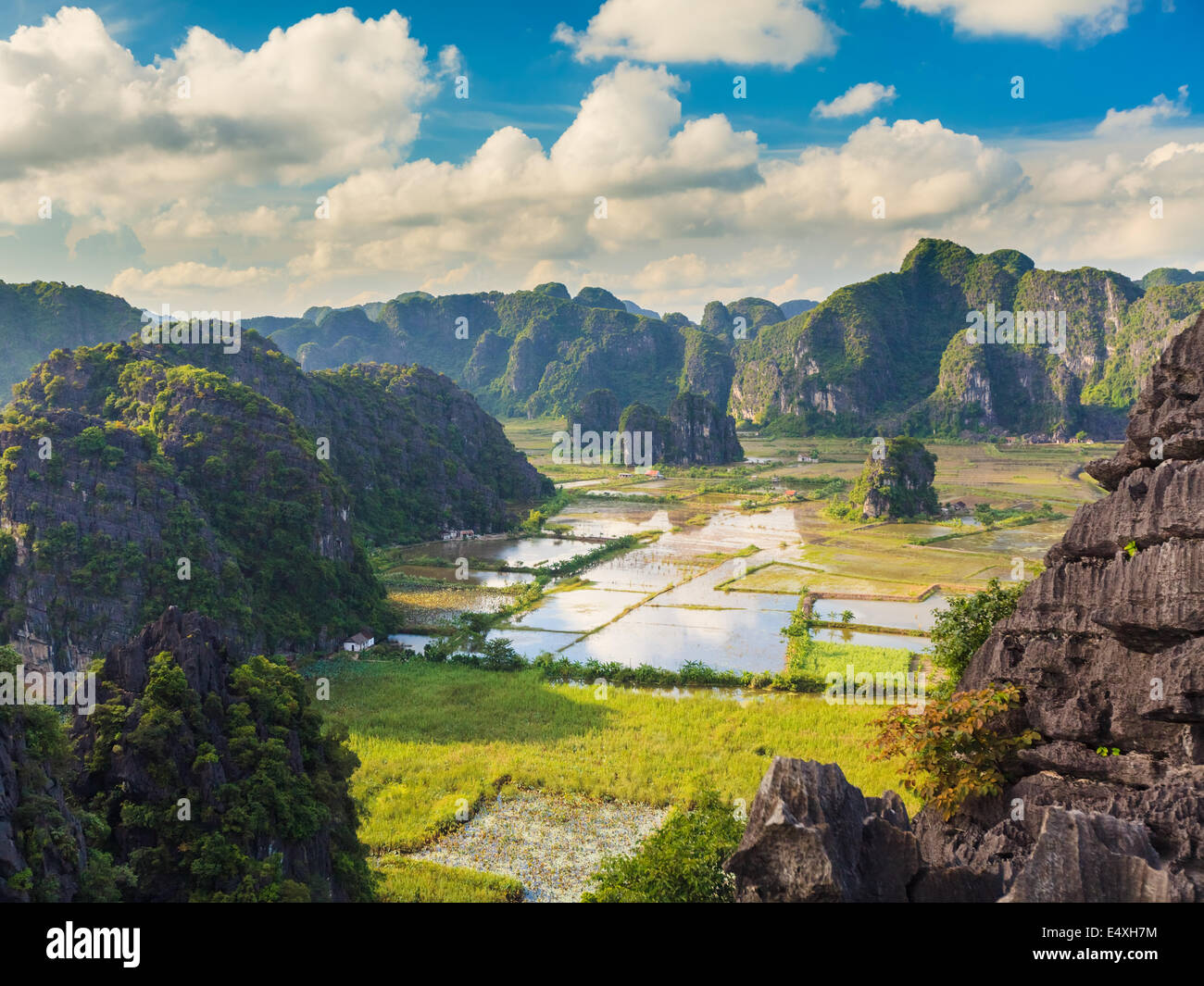 Rural scenery tam coc hi-res stock photography and images - Alamy