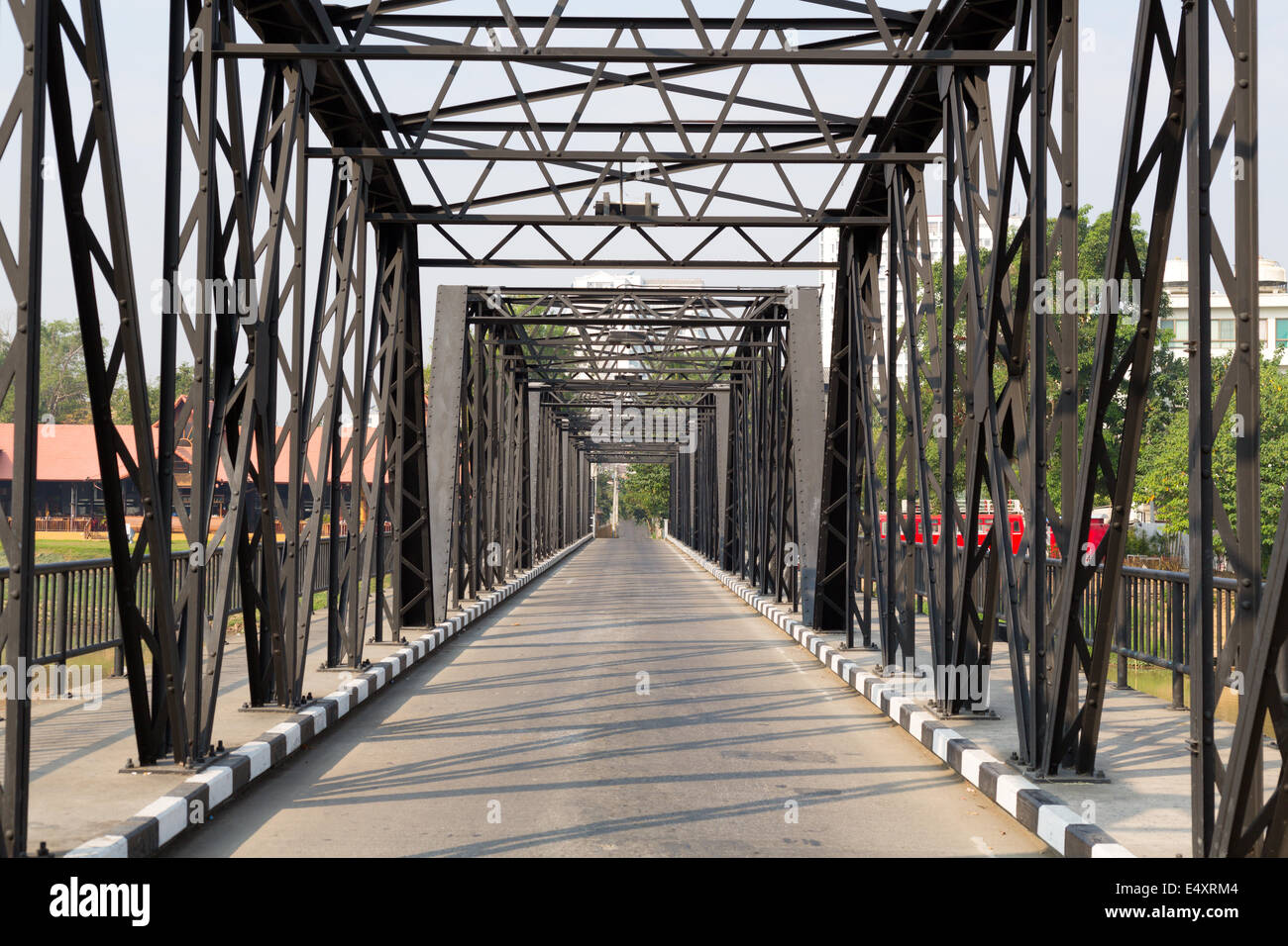 Metal road hires stock photography and images Alamy