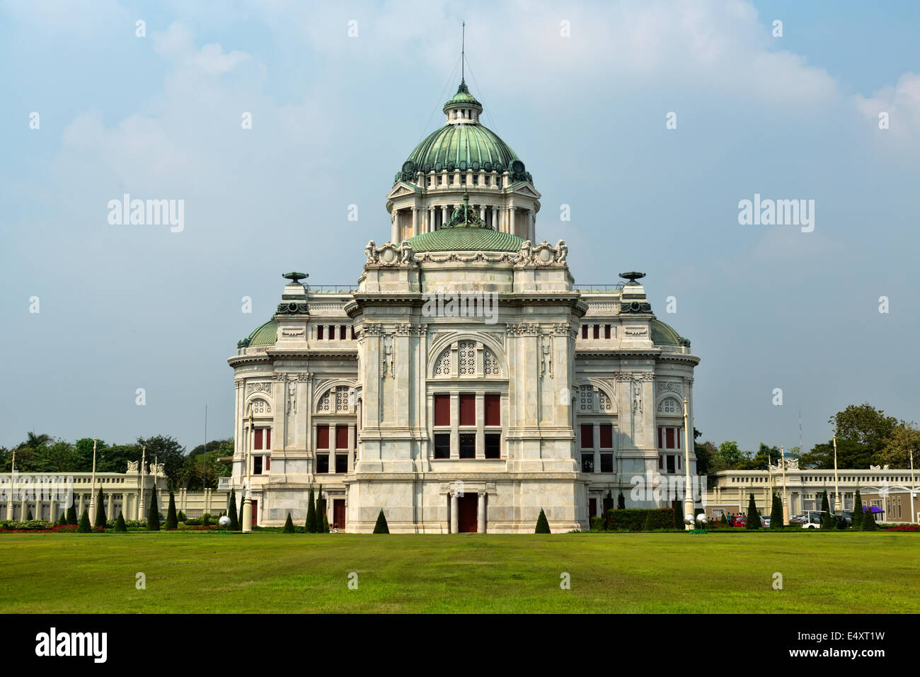 Ananta Samakhom Throne Hall in Bangkok Stock Photo - Alamy