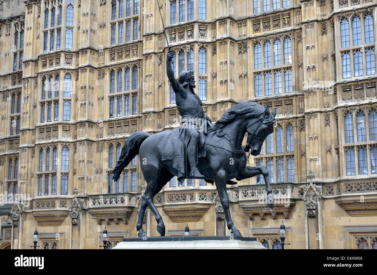 Richard I at parliament Stock Photo - Alamy
