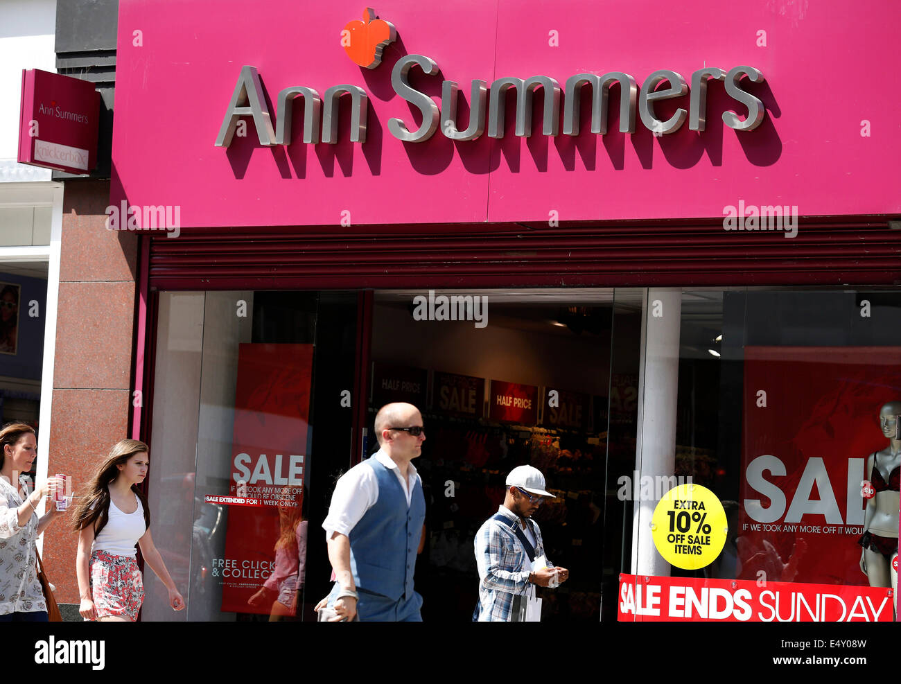 UK, London : Ann Summers is pictured on Oxford Street in Central London on  17 July 2014 Stock Photo - Alamy