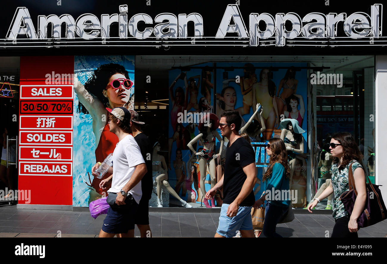 UK, London : American Apparel is pictured on Oxford Street in Central London on 17 July 2014. Stock Photo