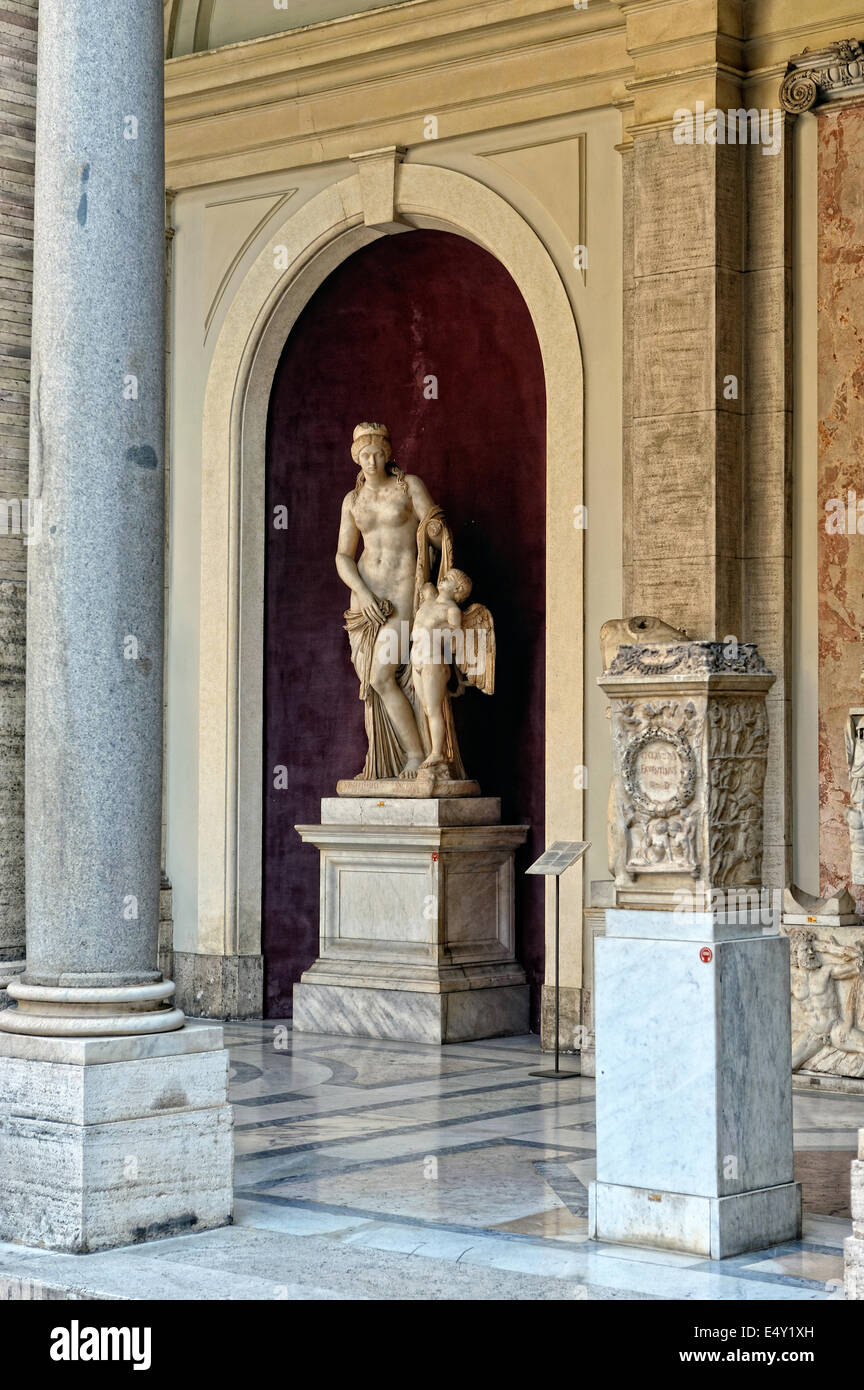 Sculptures in Vatican museum Stock Photo Alamy