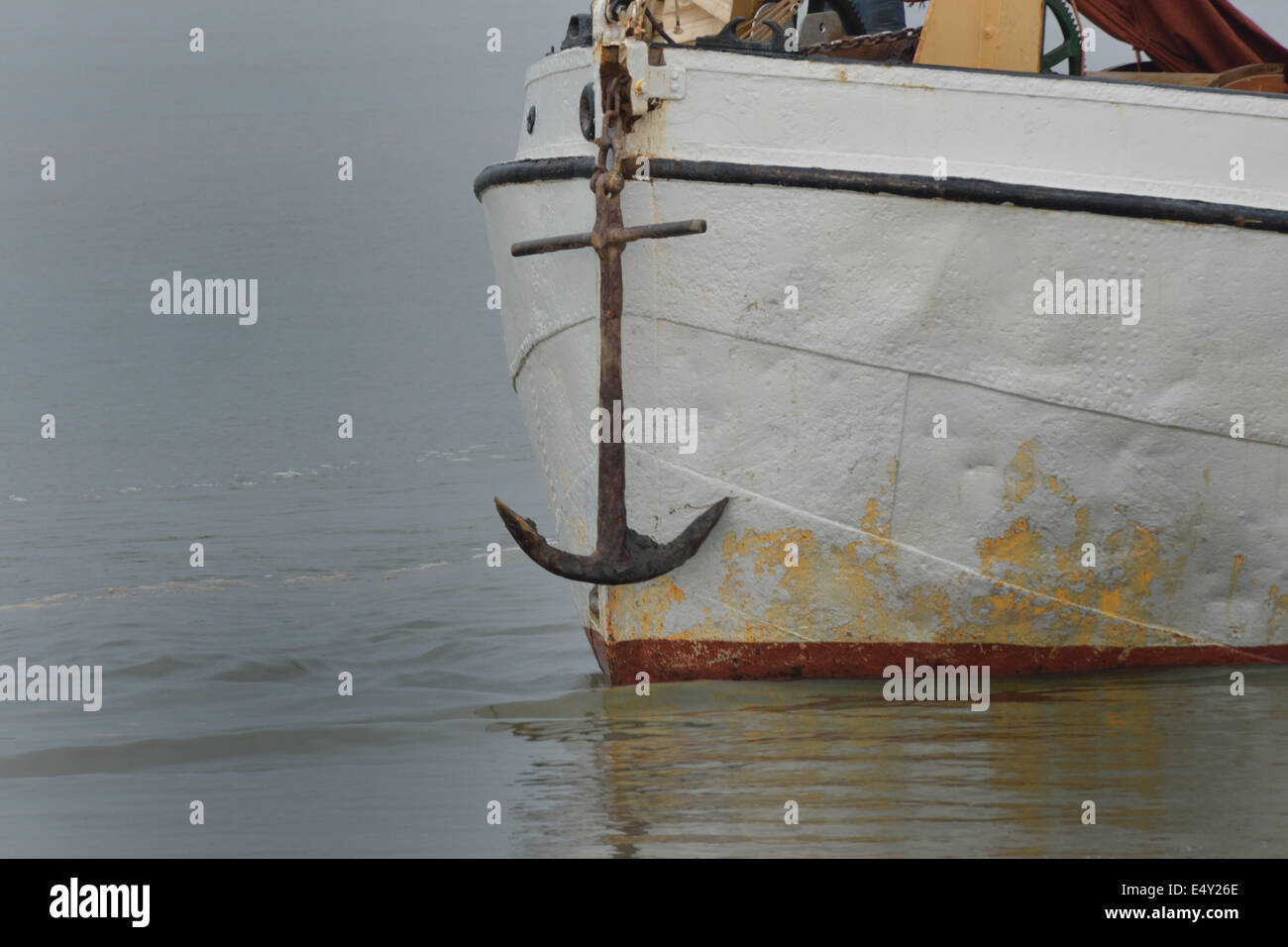 Boat anchor hi-res stock photography and images - Alamy