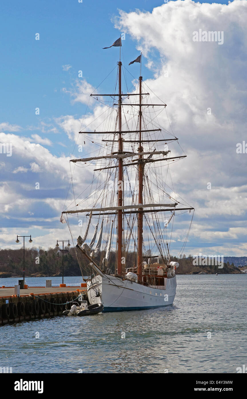 Brigantine hires stock photography and images Alamy