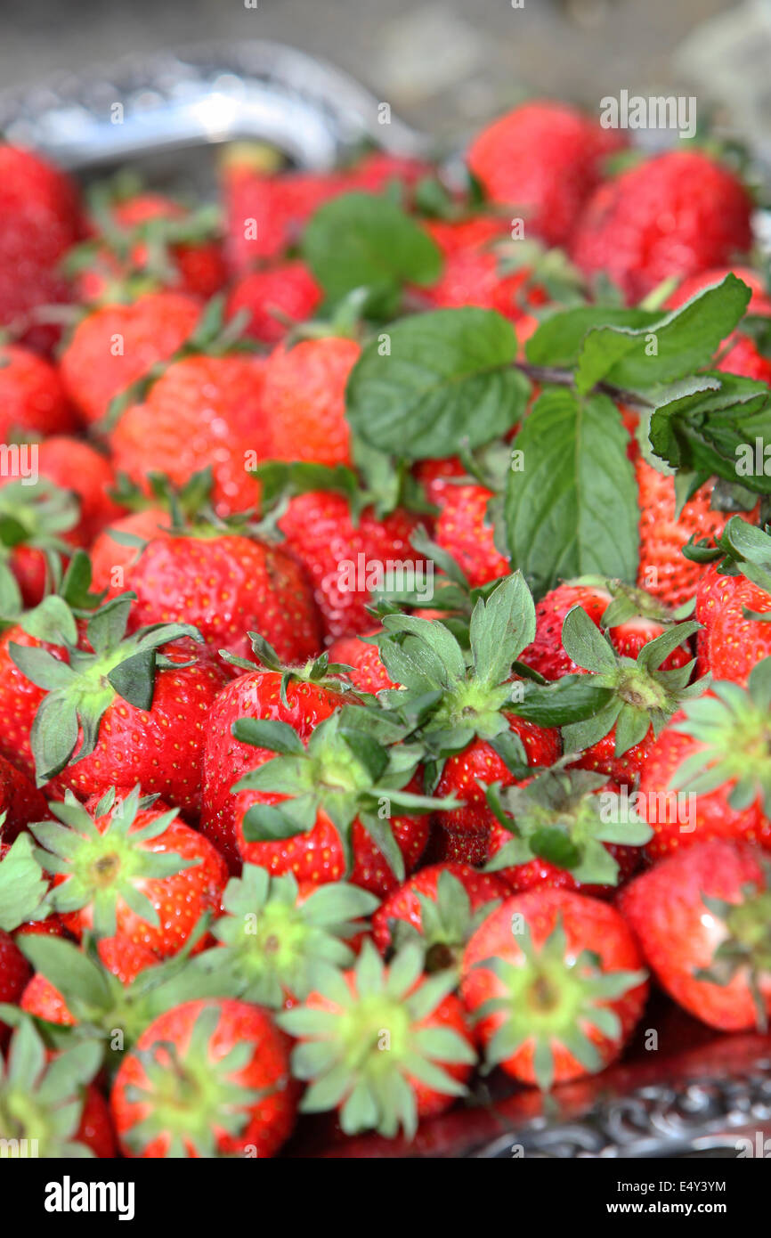 Close up pile strawberries hi-res stock photography and images - Alamy