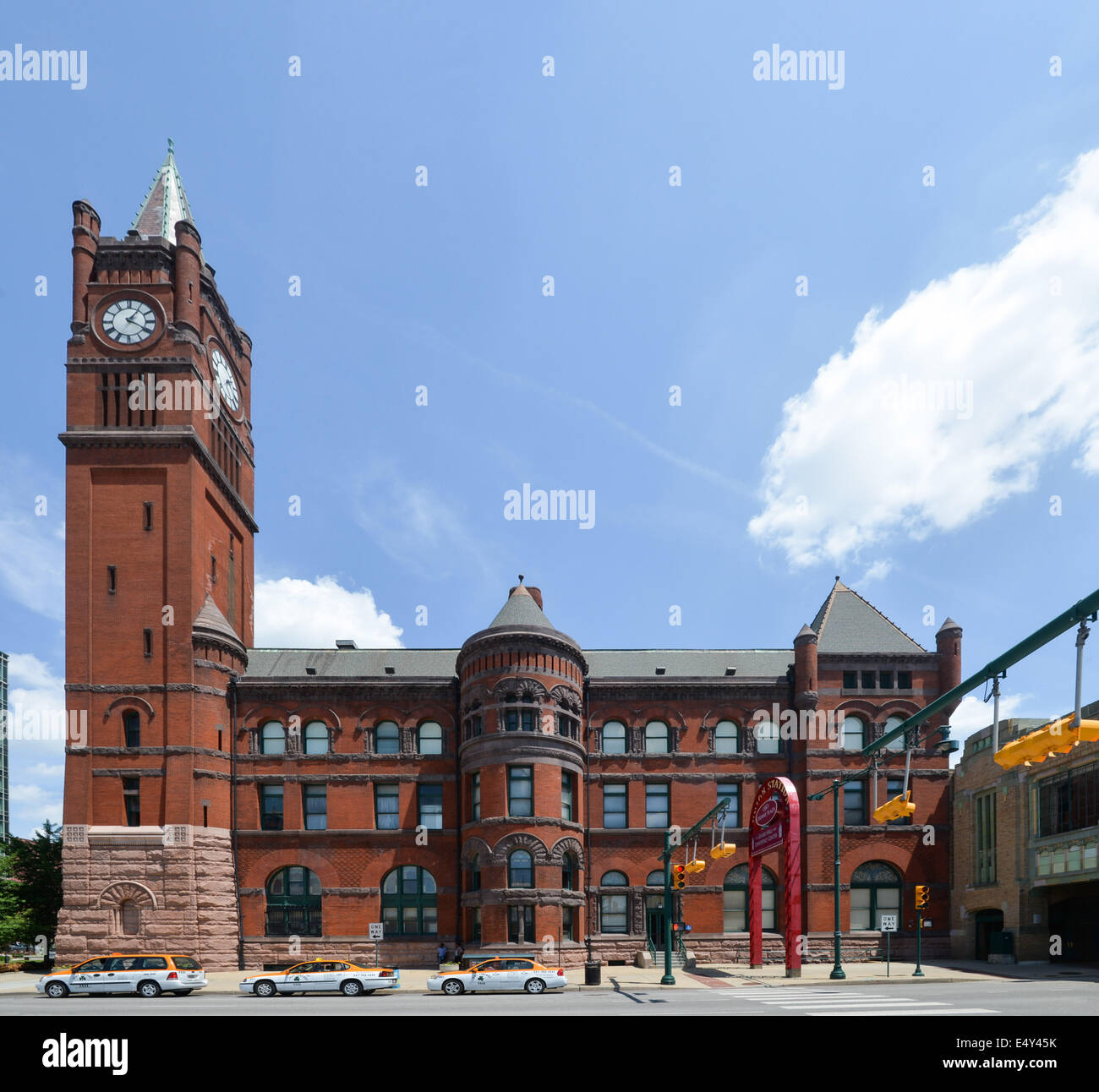 Crowne Plaza Downtown Union Station. Indianapolis, Indiana, USA Stock Photo  - Alamy