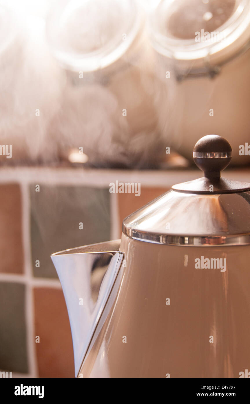 Kettle boiling hires stock photography and images Alamy