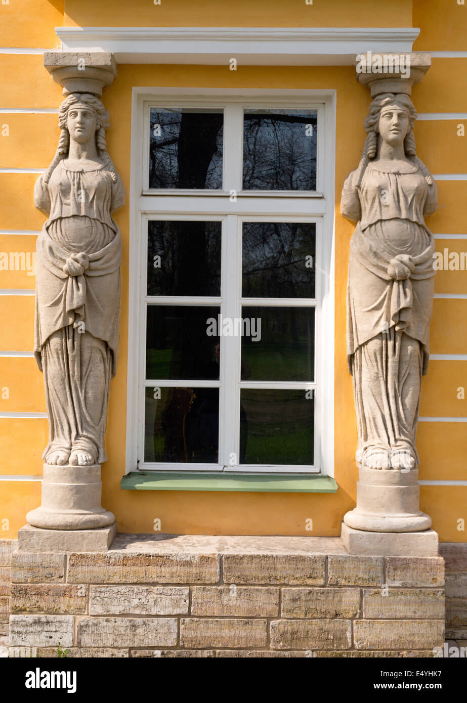 window with sculptures Stock Photo - Alamy