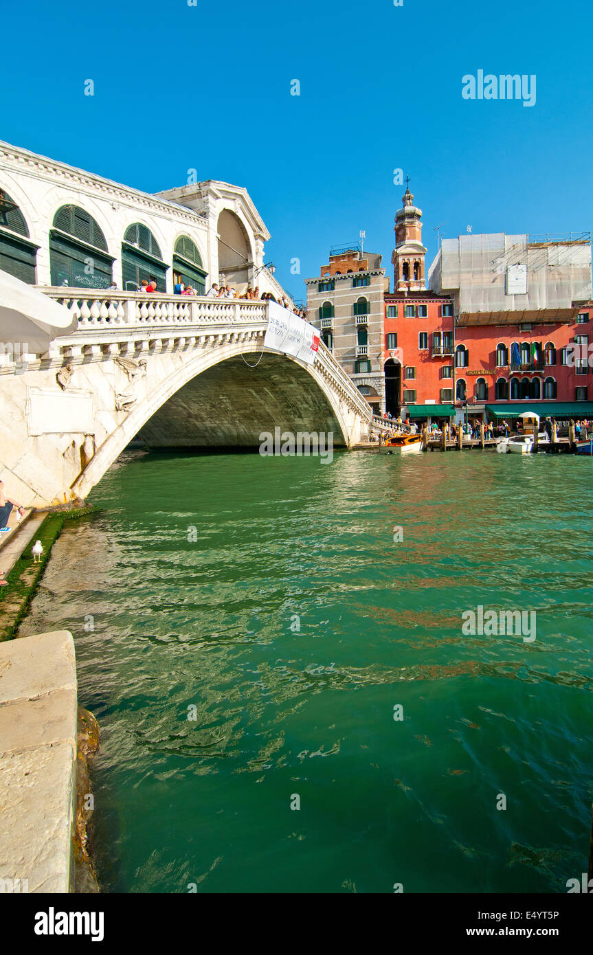 Venice Italy Rialto bridge view Stock Photo - Alamy