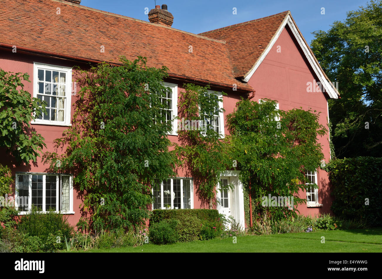 Large Pink Cottage Stock Photo - Alamy