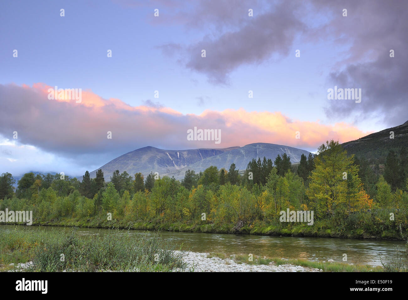 Atna river hi-res stock photography and images - Alamy