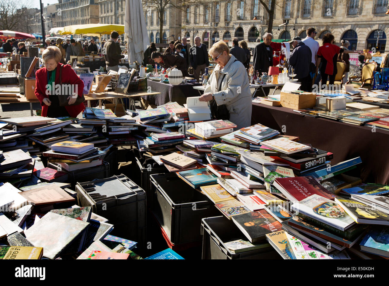Street market selling used books Bordeaux France Stock Photo