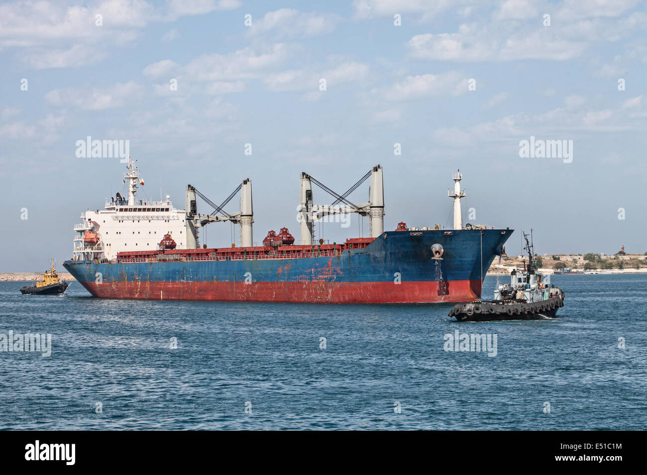 Pacific container ship aerial hi-res stock photography and images - Alamy